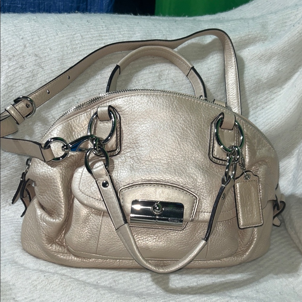 Coach Metallic golden rose Satchel - Picture 3 of 11